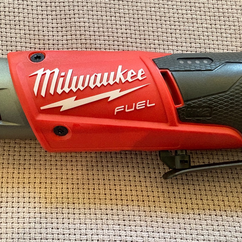 Milwaukee 3/8" ratchet Tool Only - Picture 6 of 7